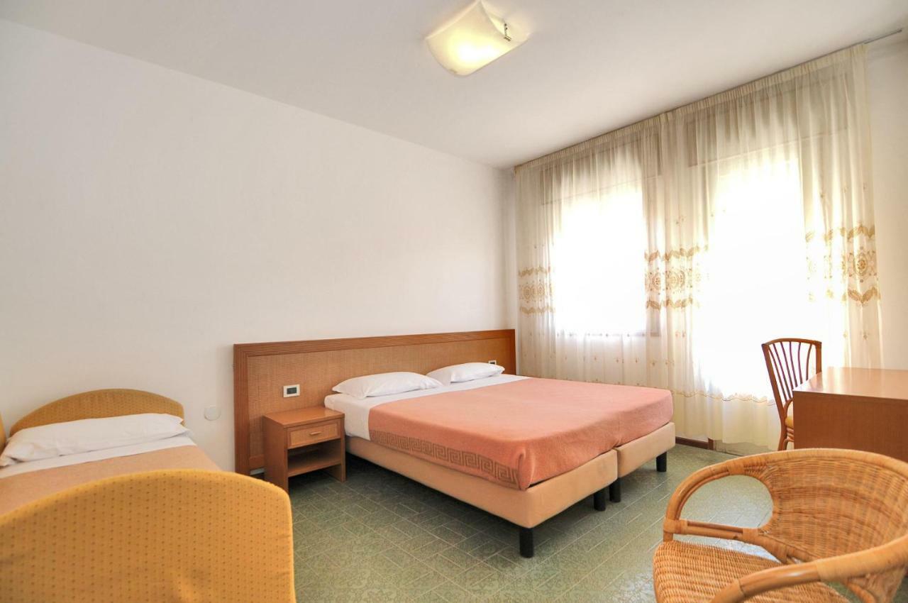 Venus Price Hotel