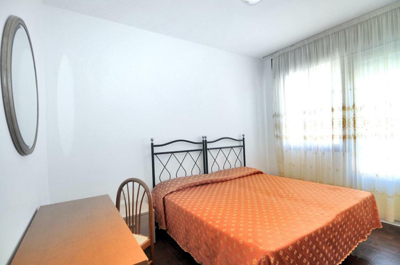 Venus Price Hotel *