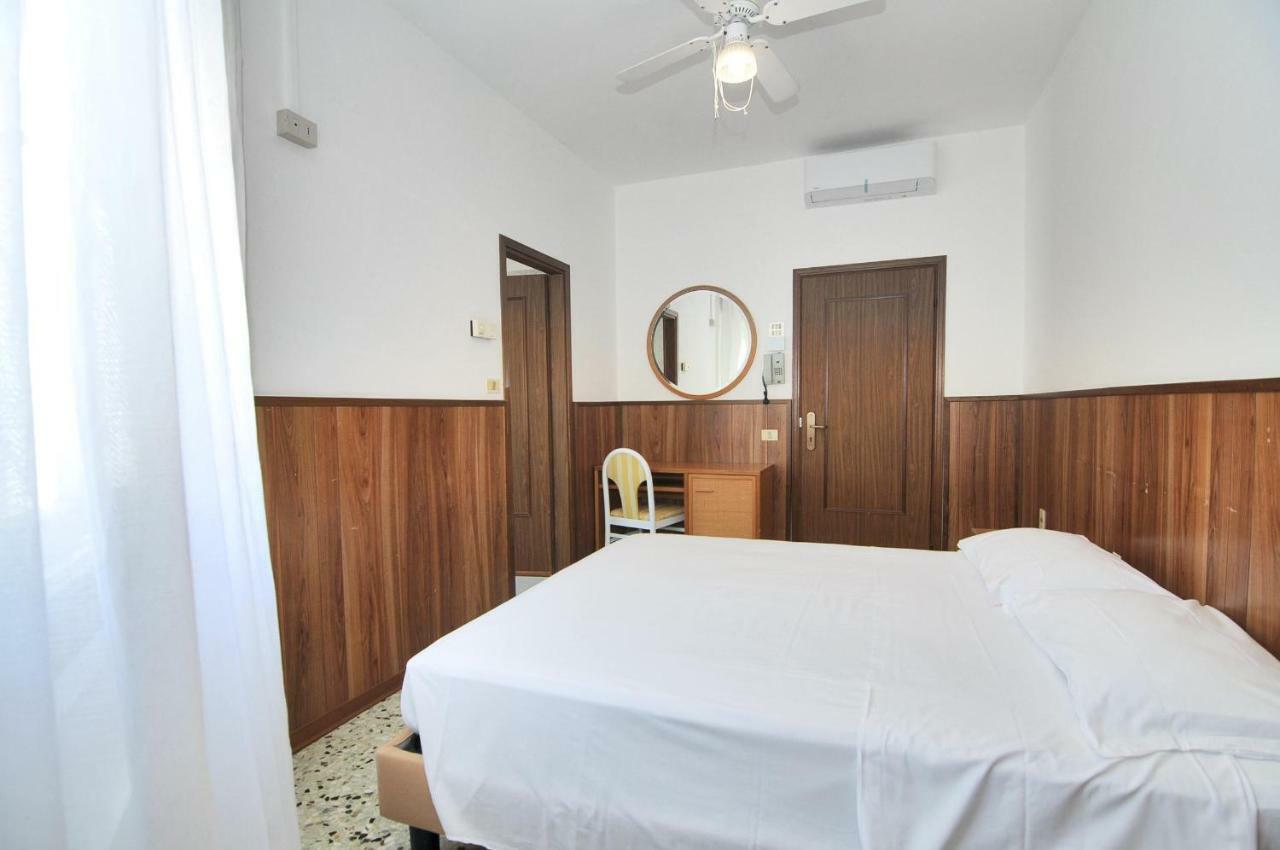 Hotel Venus Price Caorle